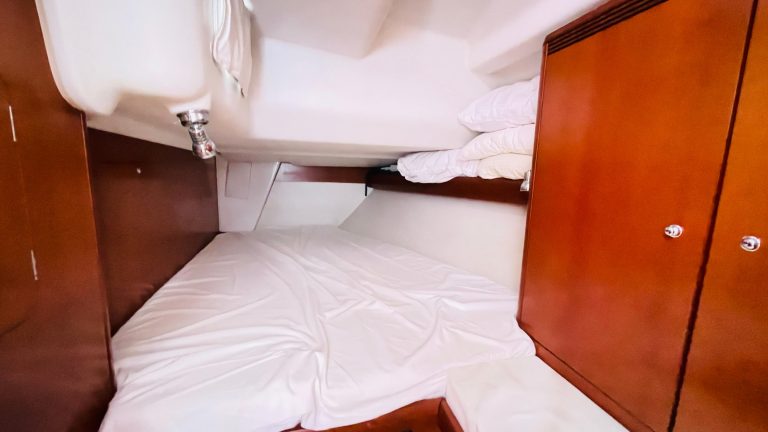 2006-grand-soleil-50-sail-9545415-20240918064742214-1_XLARGE