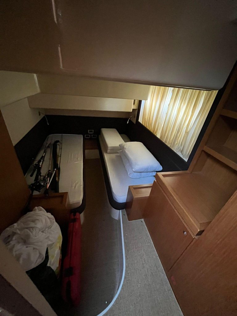 2010-ferretti-yachts-470-power-9521704-20240827053111693-1_XLARGE