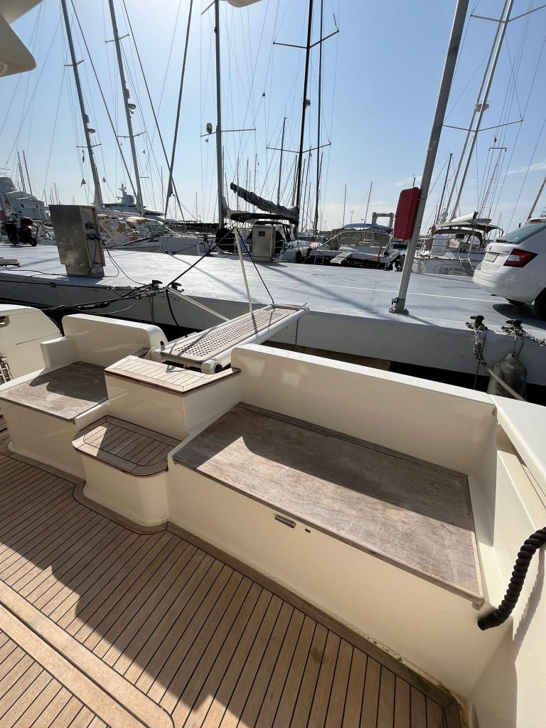 2010-ferretti-yachts-470-power-9521704-20240827053123819-1_XLARGE
