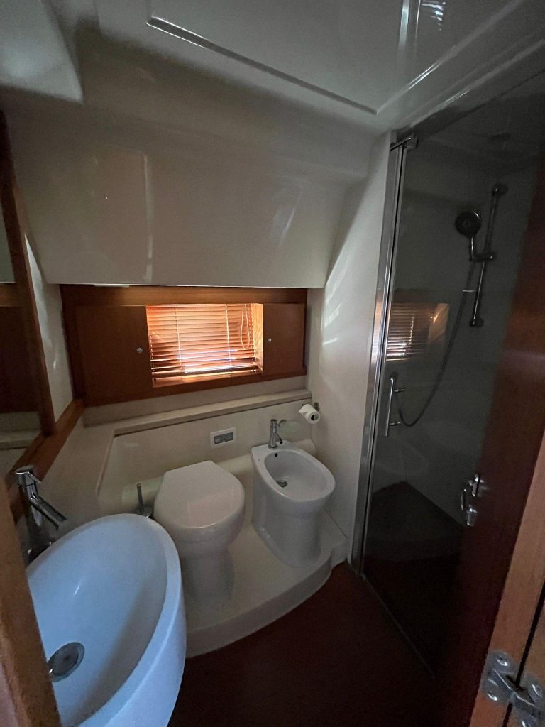 2010-ferretti-yachts-470-power-9521704-20240827053217835-1_XLARGE