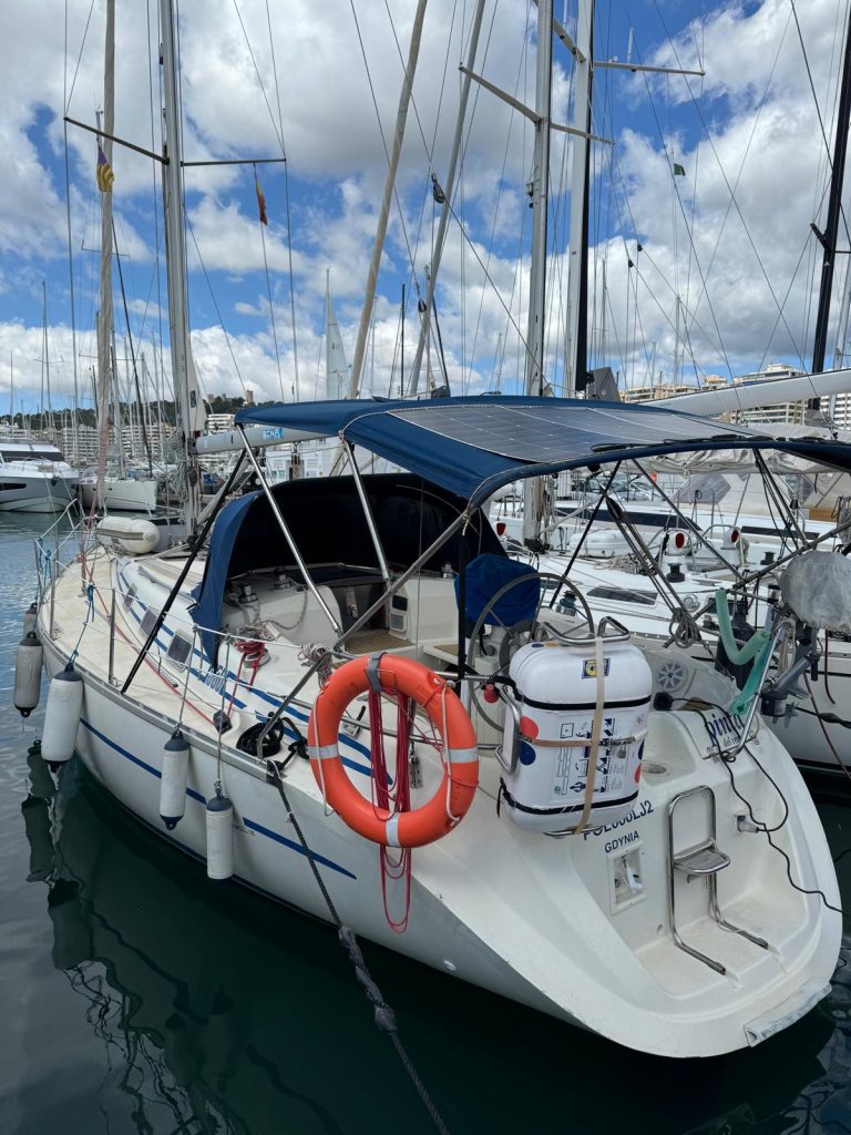 1992-bavaria-350-caribic-sail-9390437-20240515034343638-1_XLARGE