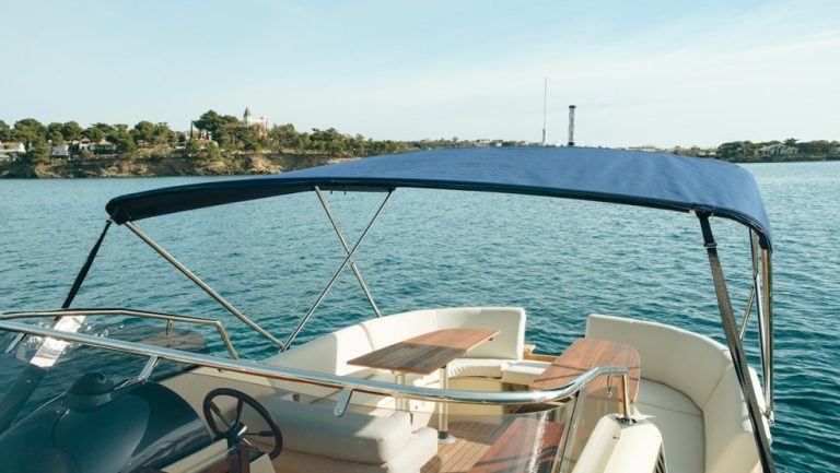 uploads_barcos_g30_exterior_985x555_c_dscf3010