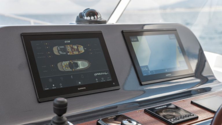 uploads_barcos_g38_accesorios_985x555_c_dsc2700