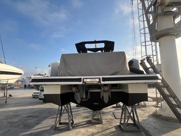 2024-de-antonio-yachts-d32-power-723356-20250423144158518-2_XLARGE