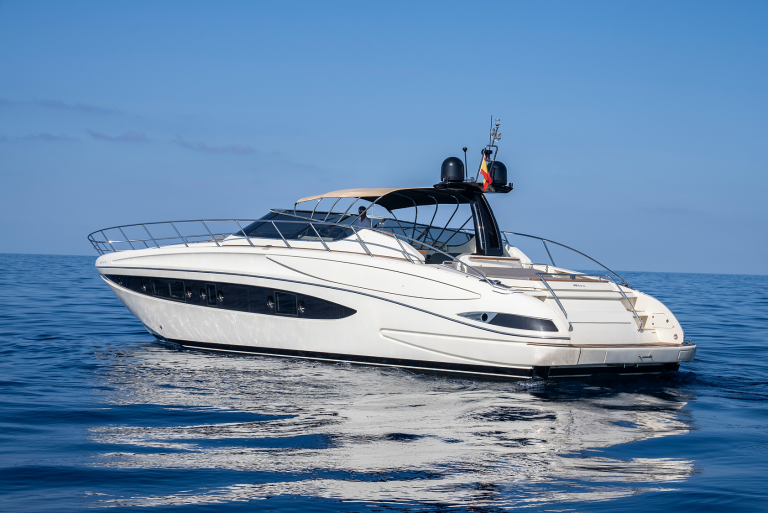 681080dc0d69ea67ba25d145_SMART YACHTS_28