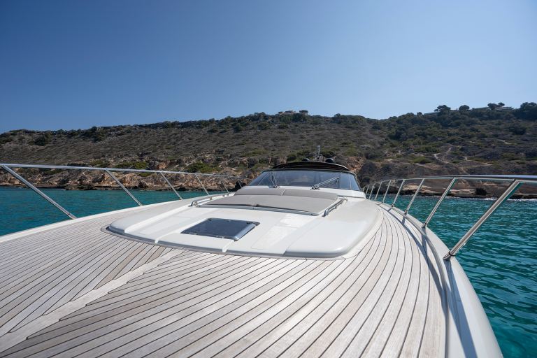 681080e3b94dec4add67c25a_SMART YACHTS_16