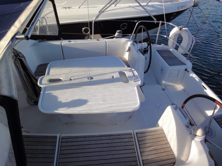 Beneteau-Cyclades-39.3-10-1024x768