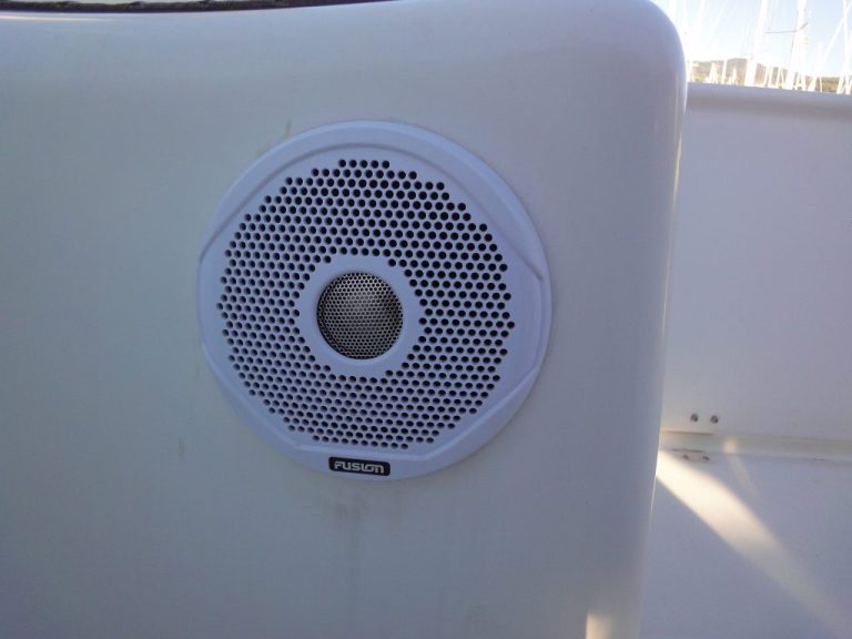 Beneteau-Cyclades-39.3-11-1024x768