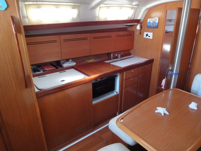 Beneteau-Cyclades-39.3-19-1024x768