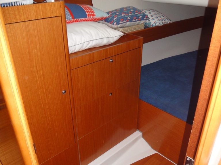 Beneteau-Cyclades-39.3-27-1024x768