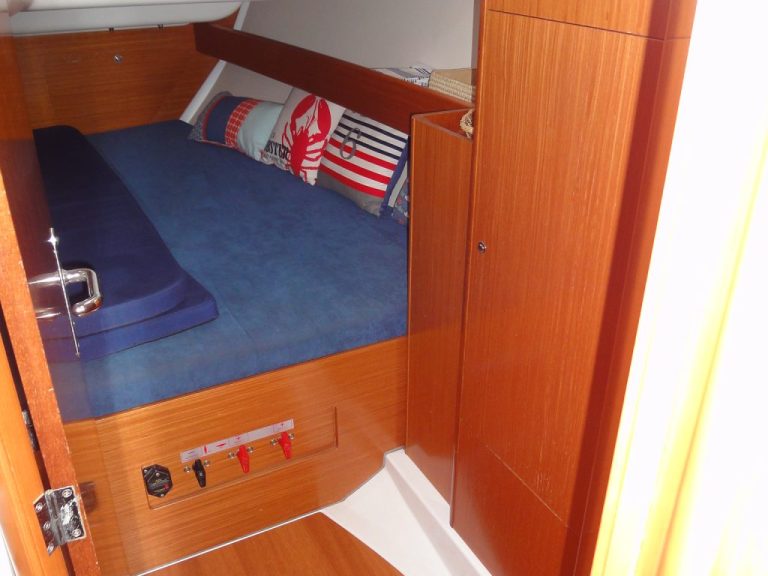 Beneteau-Cyclades-39.3-28-1024x768