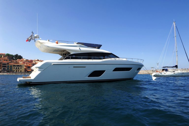 2016-ferretti-550-power-9836707-20250612080131219-1_XLARGE