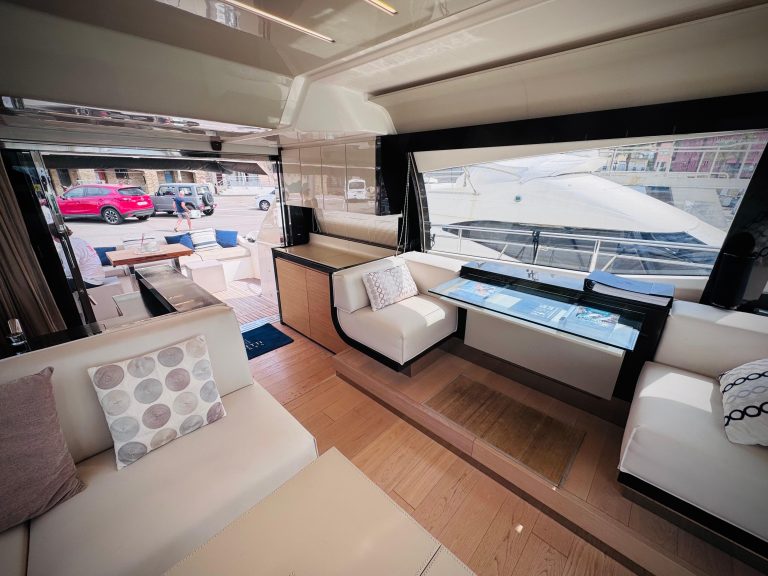 2016-ferretti-550-power-9836707-20250612080216221-1_XLARGE