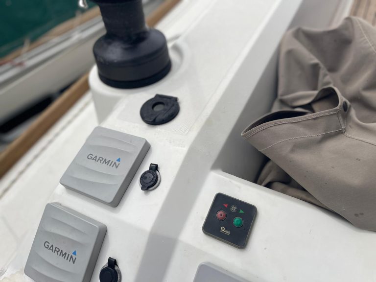 beneteau-oceanis-38-15_1755605875422