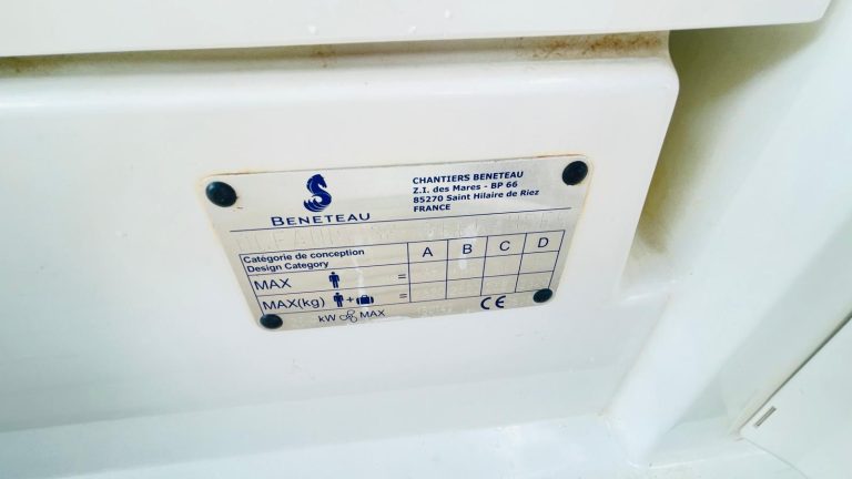 beneteau-oceanis-38-43_1755605879370