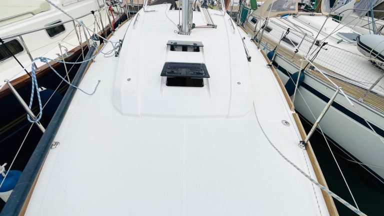 beneteau-oceanis-38-8_1755605874348