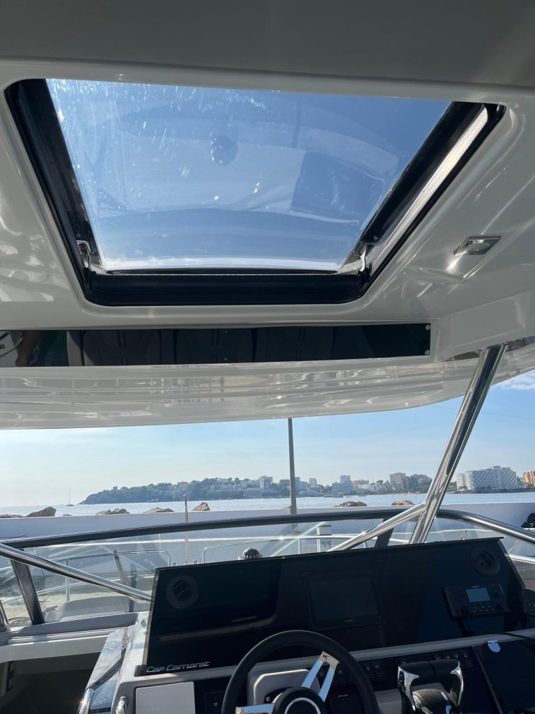 jeanneau-cap-camarat-10-5-1_1761842368692