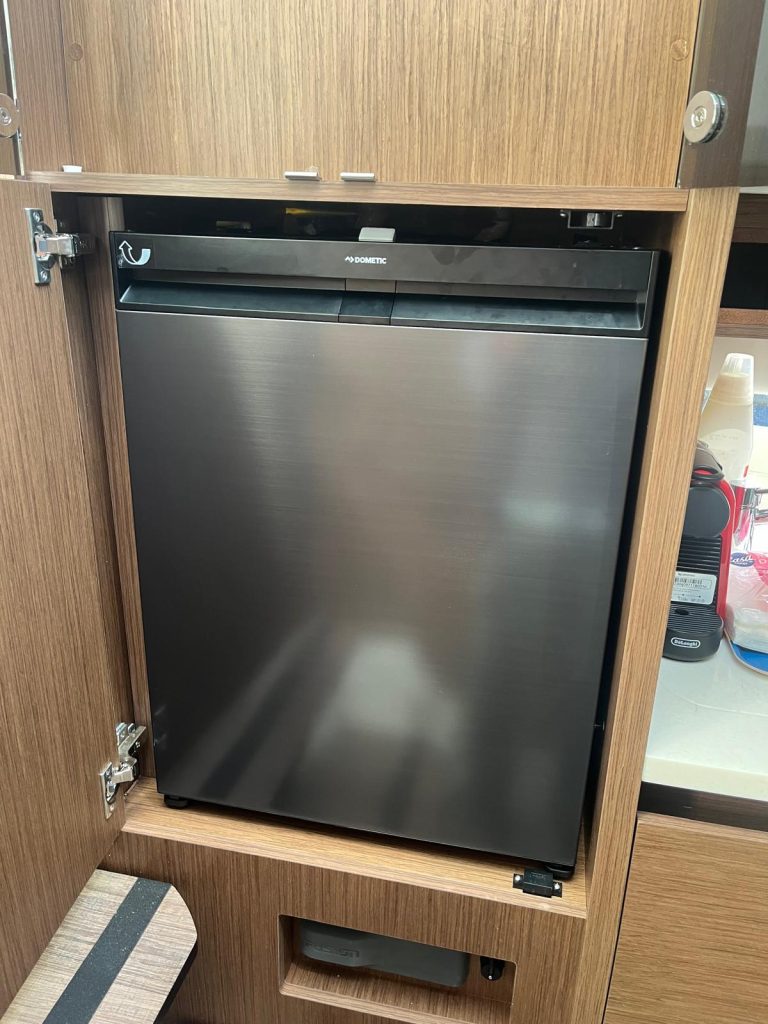 jeanneau-cap-camarat-10-5-20_1761842371661