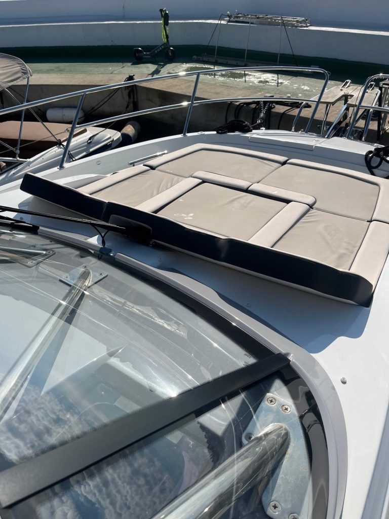 jeanneau-cap-camarat-10-5-3_1761842369073