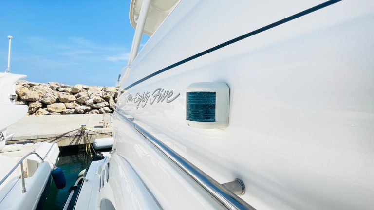 sea-ray-58-sedan-bridge-13_1756138435556