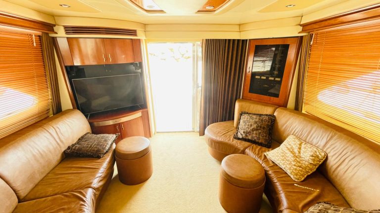 sea-ray-58-sedan-bridge-23_1756138436895