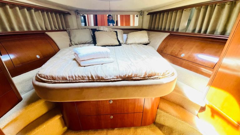 sea-ray-58-sedan-bridge-28_1756138437614