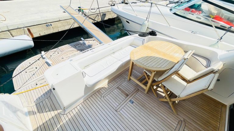 sea-ray-58-sedan-bridge-35_1756138438588