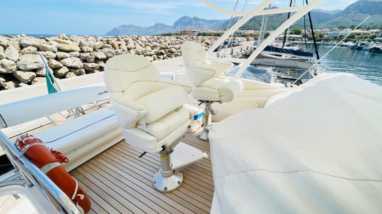 sea-ray-58-sedan-bridge-37_1756138438891