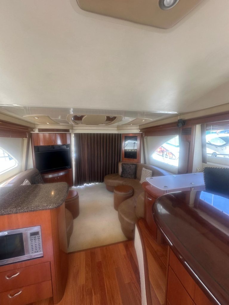 sea-ray-58-sedan-bridge-3_1756138434128