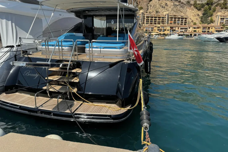 2006-princess-yachts-v70-power-7047100-20240905091404077-1_XLARGE