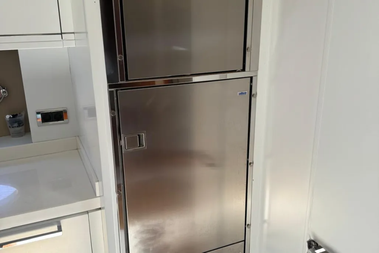 2006-princess-yachts-v70-power-7047100-20240905091524165-1_XLARGE