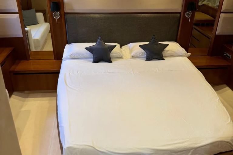 2006-princess-yachts-v70-power-7047100-20240905091536928-1_XLARGE