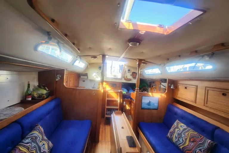 1989-rustler-36-sail-9555693-20251106021259668-7