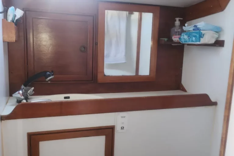 1989-rustler-36-sail-9555693-20251106021259718-3