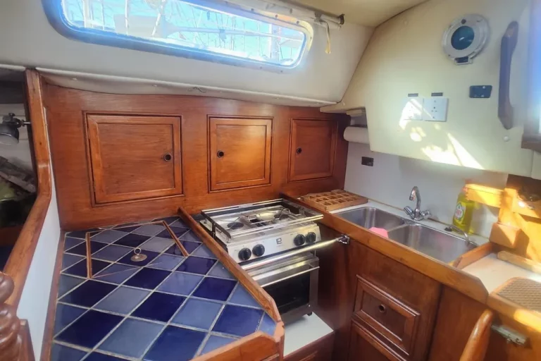 1989-rustler-36-sail-9555693-20251106021259762-5