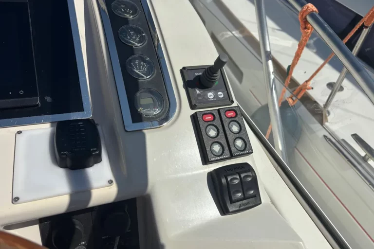 2003-windy-37-grand-mistral-power-9826430-20250721020218104-1