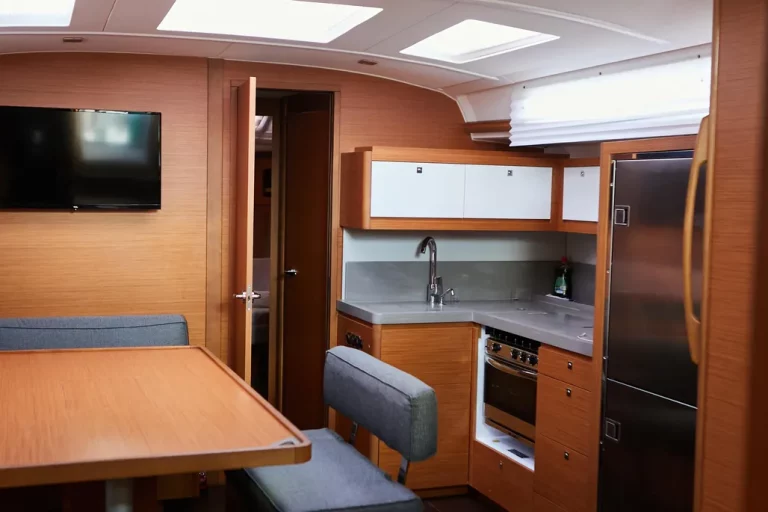 2021-dufour-470-sail-9827708-20250609035432625-1_XLARGE