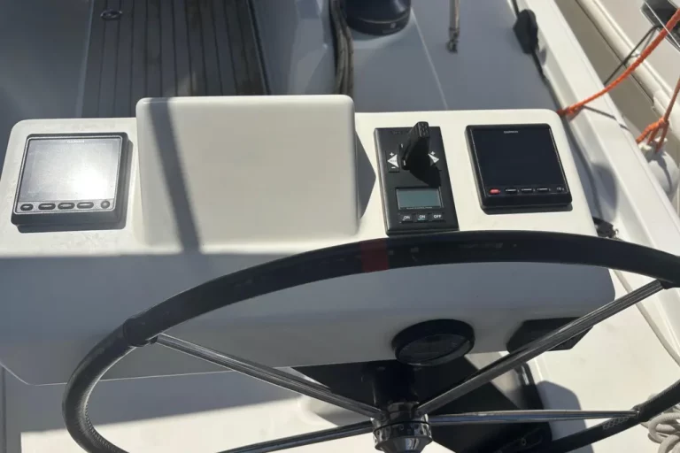 2021-dufour-470-sail-9827708-20250623033505504-1