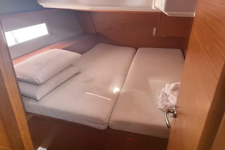 2021-dufour-470-sail-9827708-20250623034212963-1