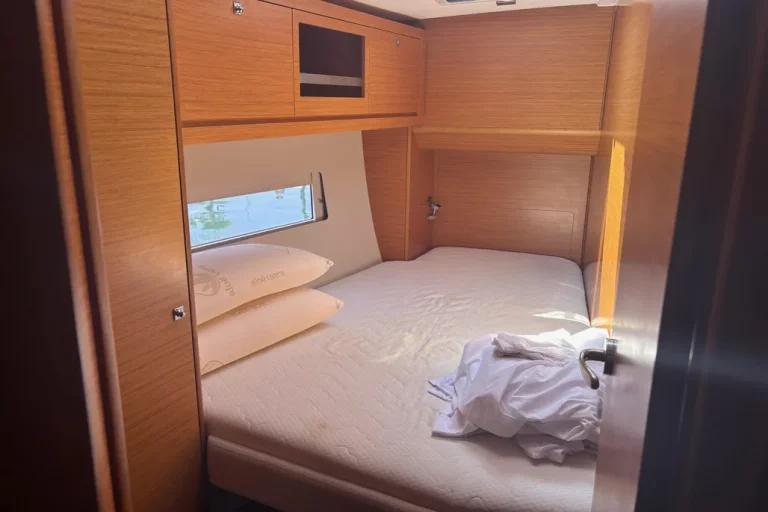 2021-dufour-470-sail-9827708-20250623034638448-1