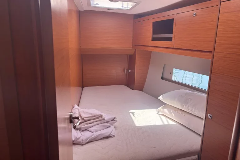 2021-dufour-470-sail-9827708-20250623034644135-1