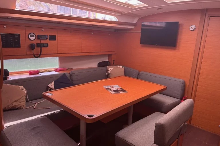 2021-dufour-470-sail-9827708-20250623034733207-1