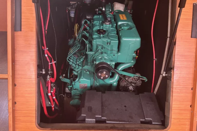 2021-dufour-470-sail-9827708-20250623034815072-1