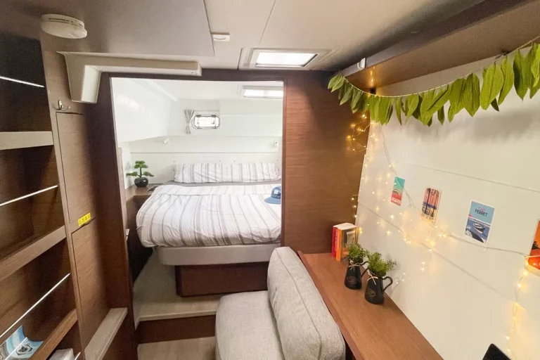 2022-lagoon-40-sail-9340640-20240415091059214-1_XLARGE