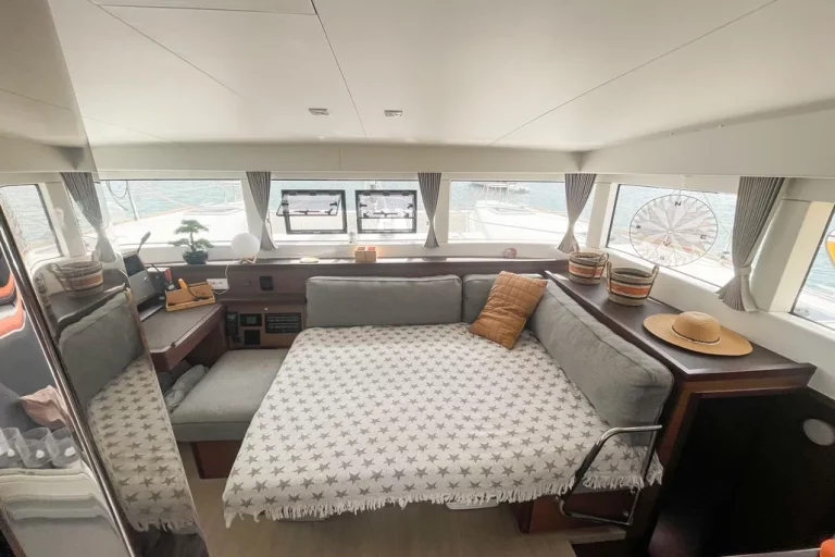 2022-lagoon-40-sail-9340640-20240415091341478-1_XLARGE