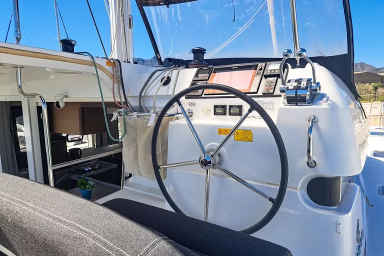 2022-lagoon-40-sail-9340640-20251002053503736-2