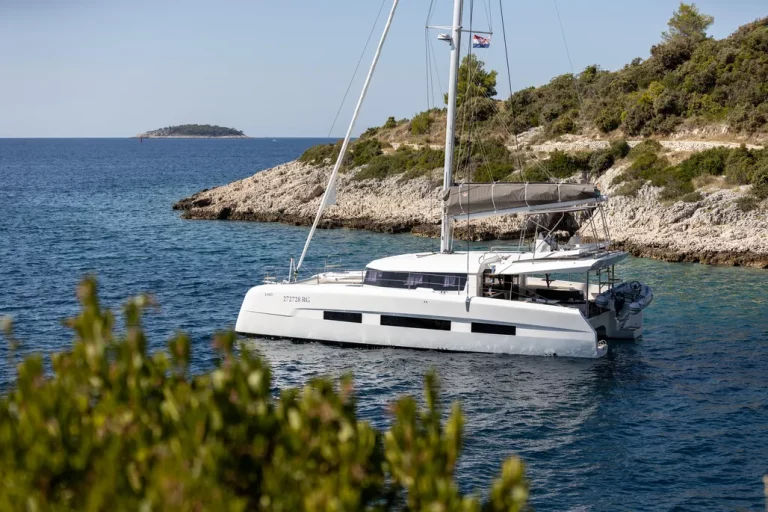 2024-dufour-catamarans-48-sail-9829140-20250606023726446-1_XLARGE