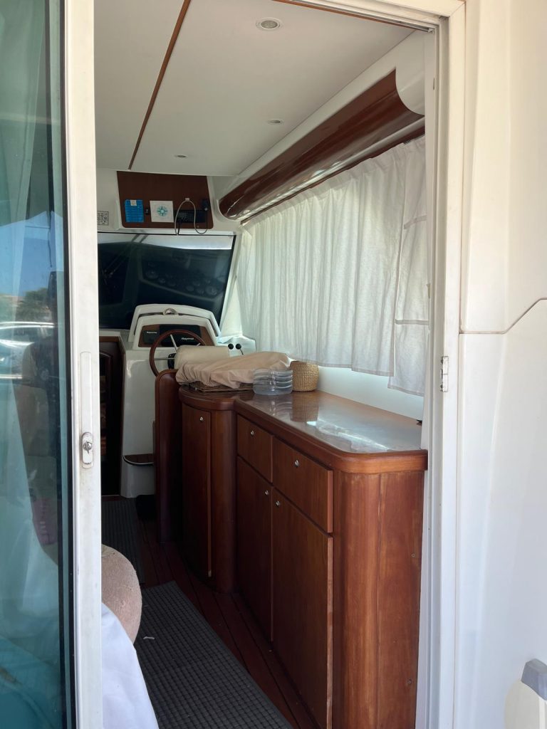 beneteau-antares-fly-9-80-17_1752848096470