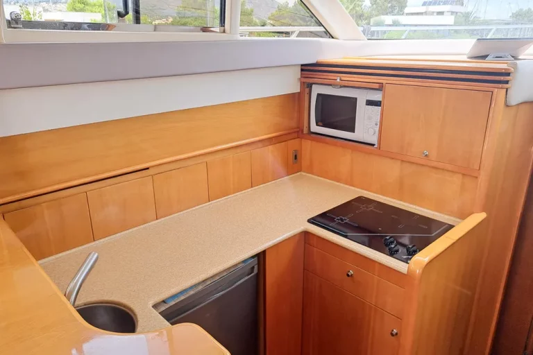 2002-princess-45-flybridge-power-9831490-20250608043815189-1_XLARGE