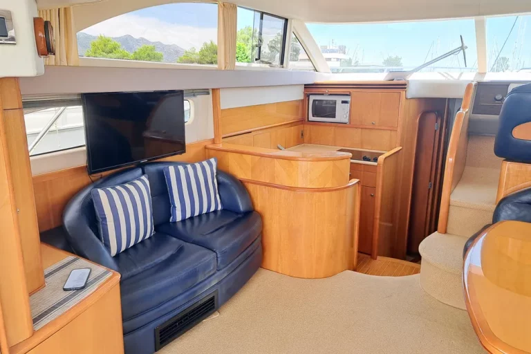 2002-princess-45-flybridge-power-9831490-20250608043818562-1_XLARGE